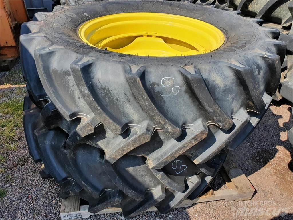 Mitas 420/70R28 x2 Neumáticos, ruedas y llantas