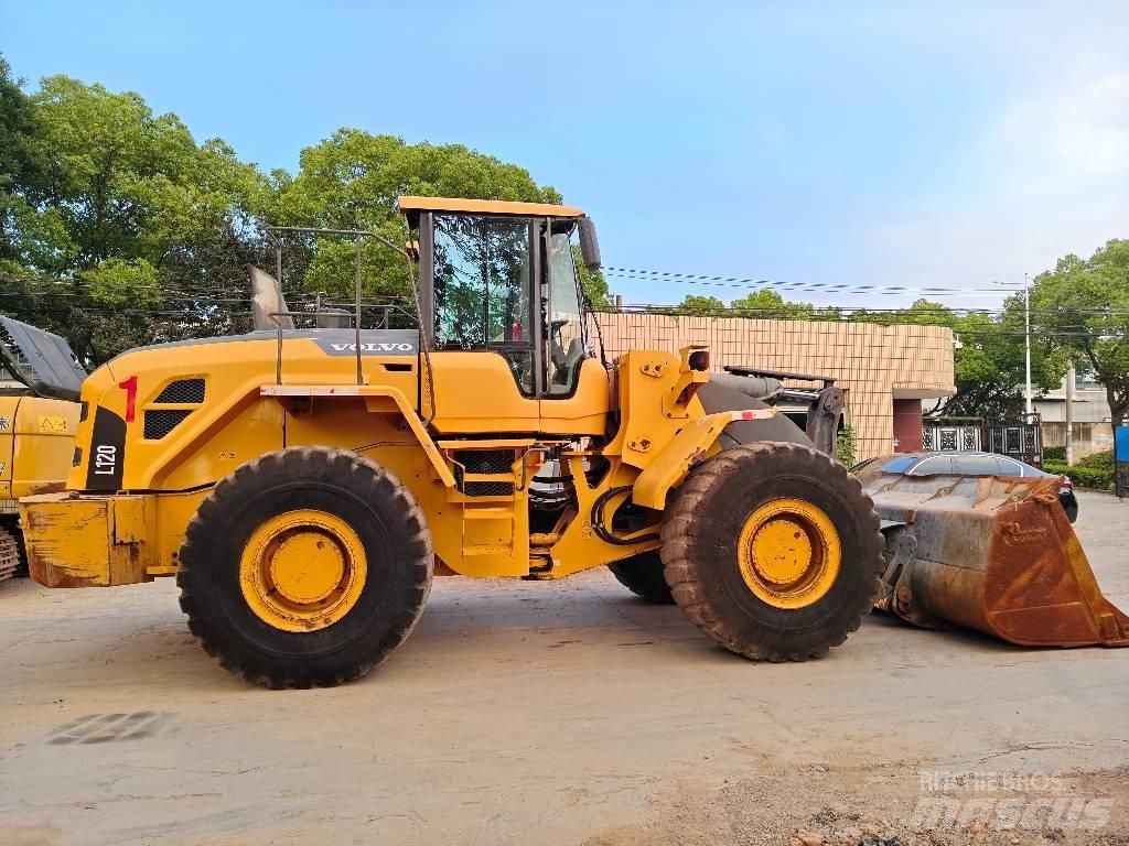 Volvo L 120 Cargadoras sobre ruedas