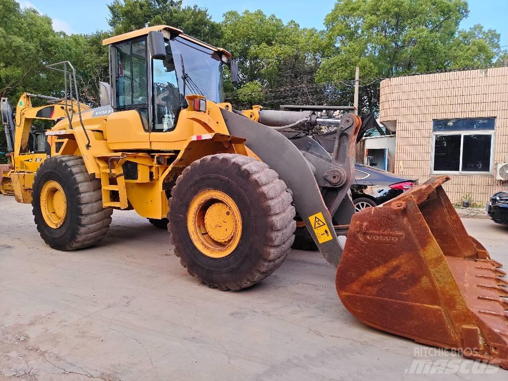 Volvo L 120 Cargadoras sobre ruedas