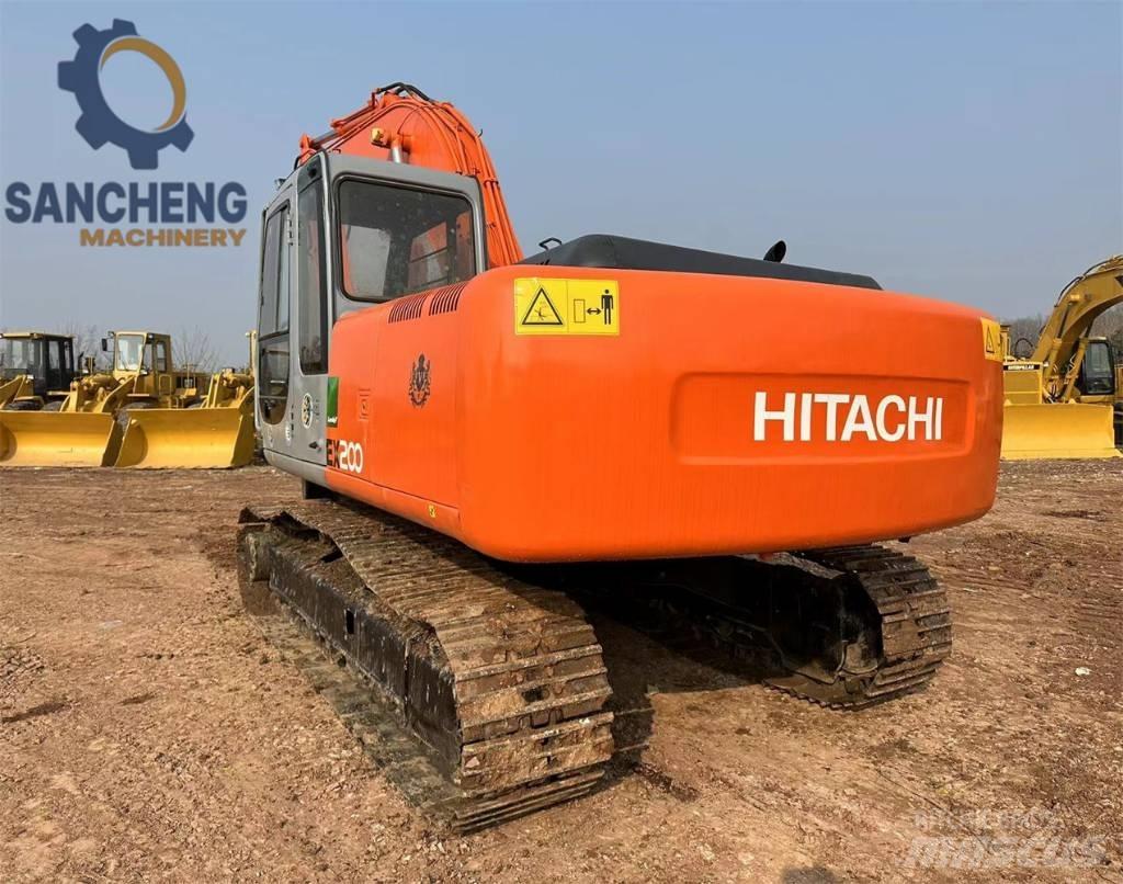 Hitachi EX 200 Excavadoras de cadenas