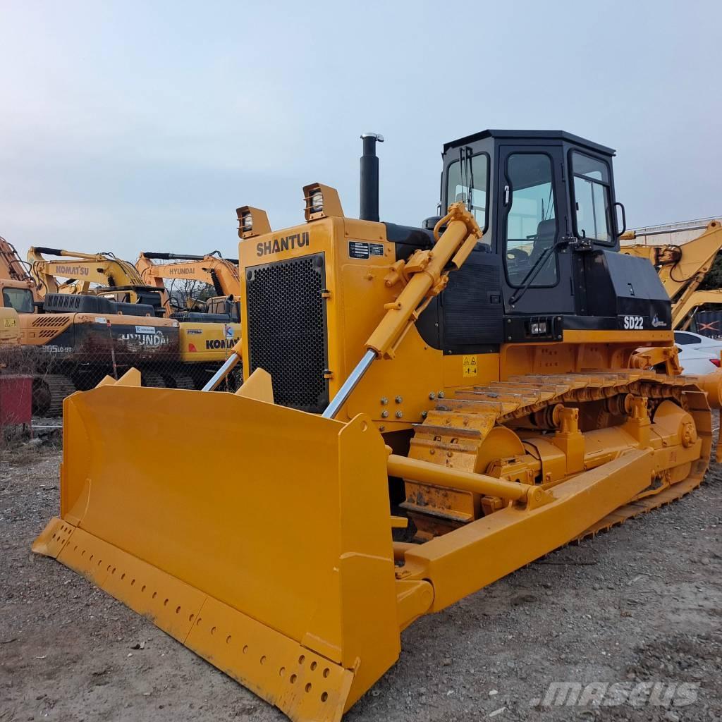 Shantui SD 22 Buldozer sobre oruga