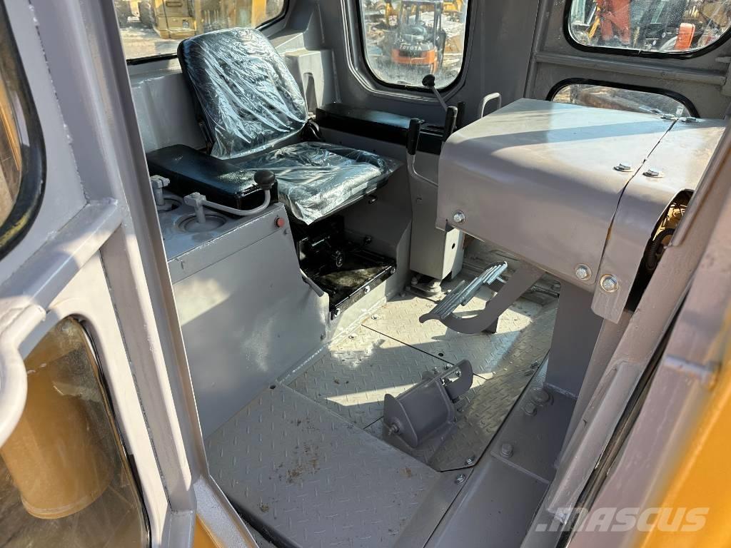 CAT D7G Buldozer sobre oruga