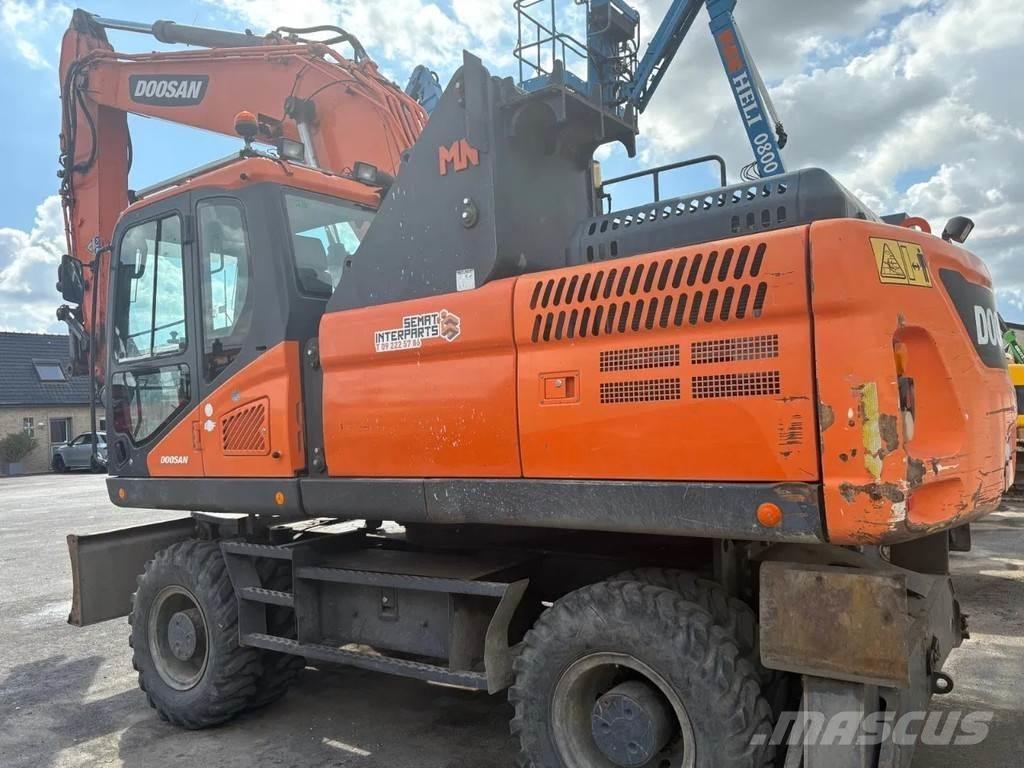 Doosan DX210 WE-5 Excavadoras de ruedas