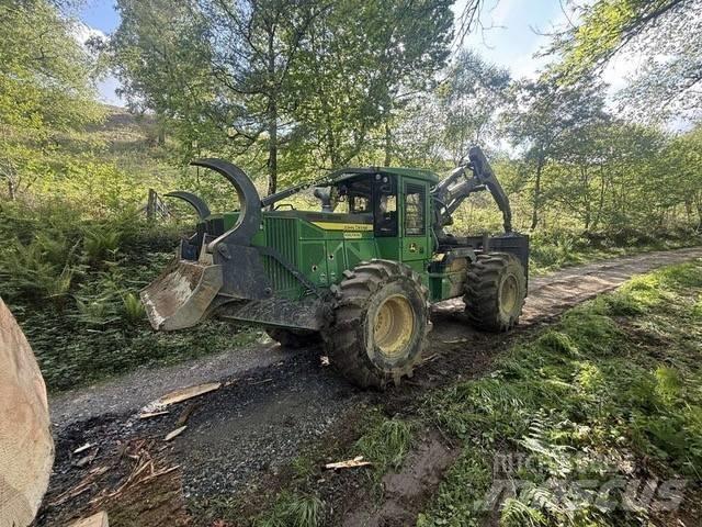 John Deere 640 L Arrastrador de troncos