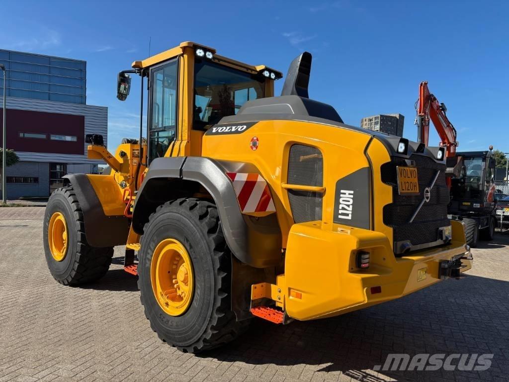Volvo L 120 H Cargadoras sobre ruedas