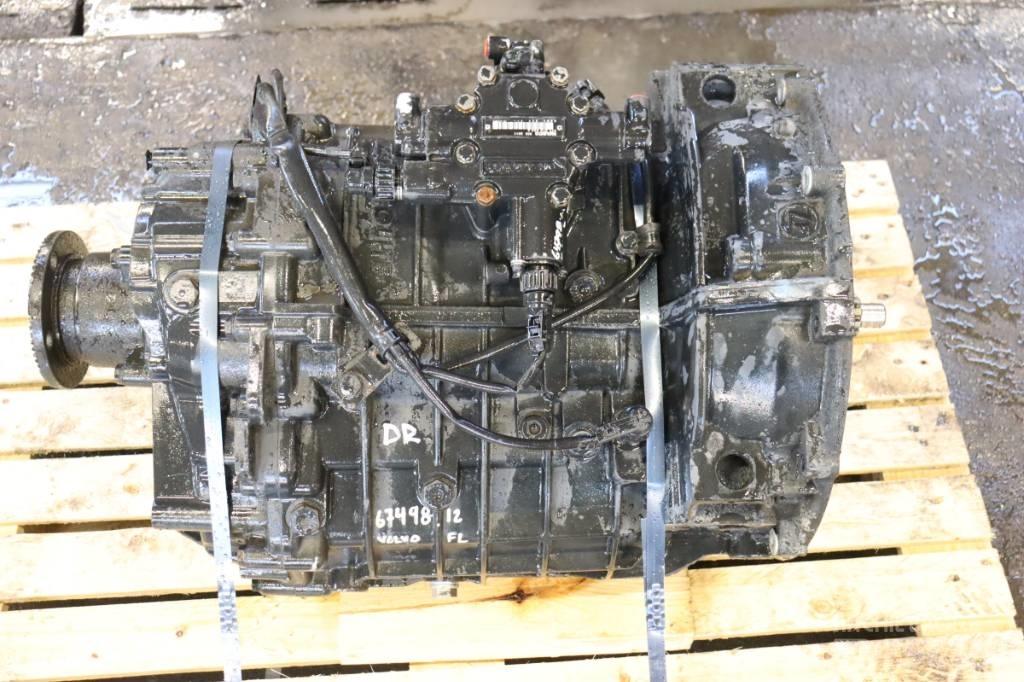 Volvo FL 240 Camiones caja cerrada