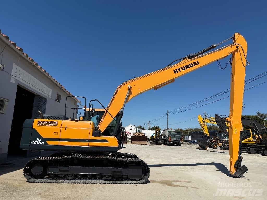 Hyundai HX220 LR Excavadoras de largo alcance