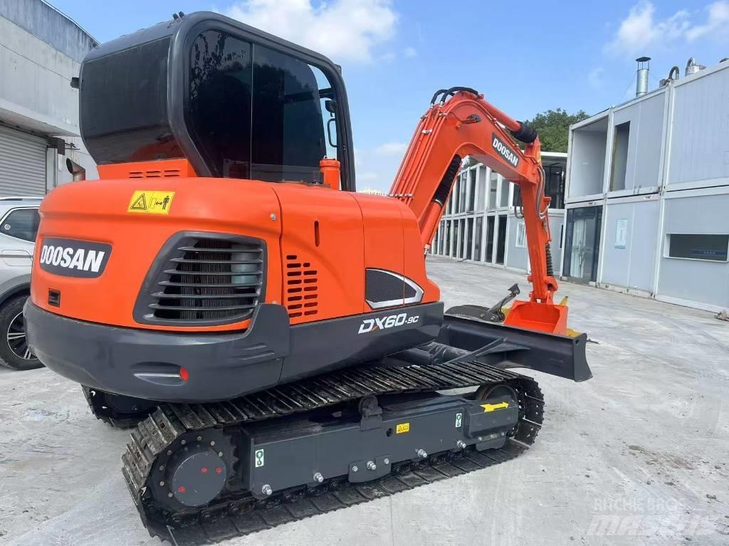 Doosan DX 60-9 C Mini excavadoras < 7t