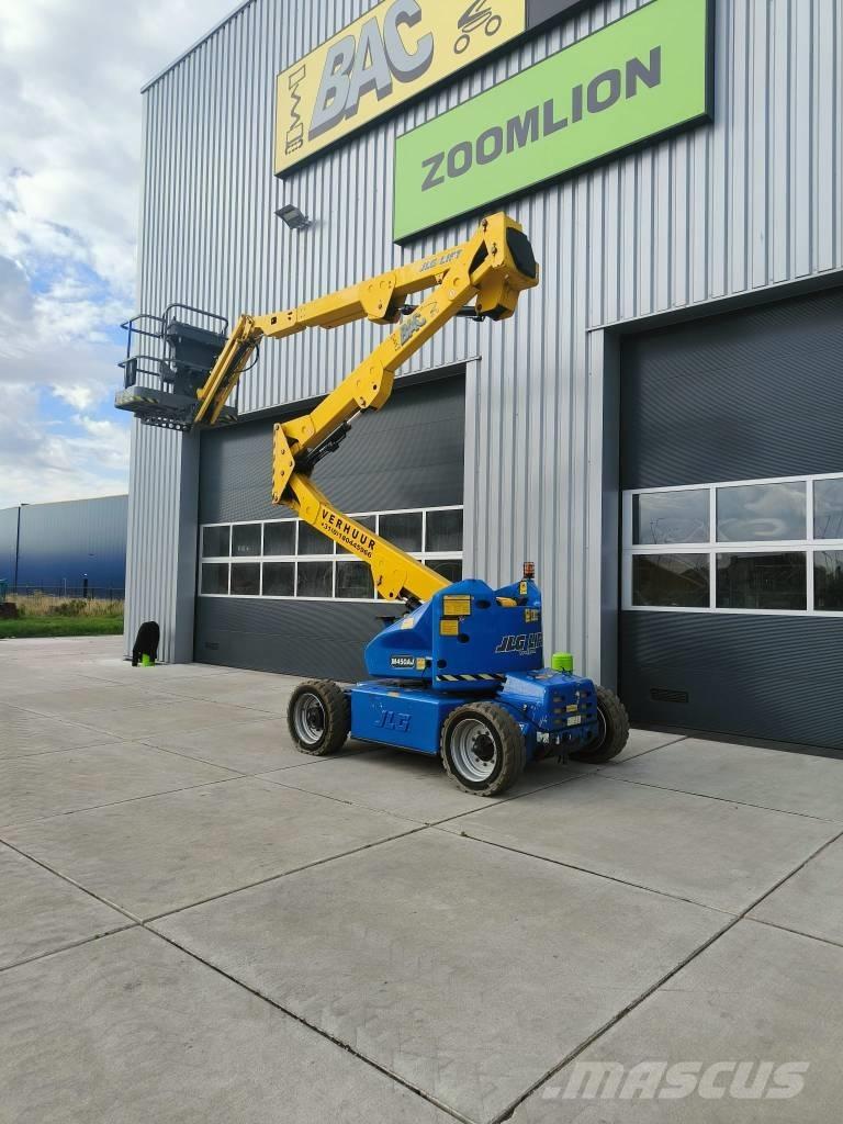 JLG M 450 AJ Plataforma de trabajo articulada