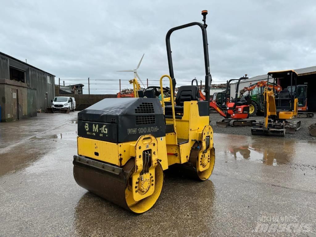 Bomag BW 100 AD M-2 Rodillos de doble tambor