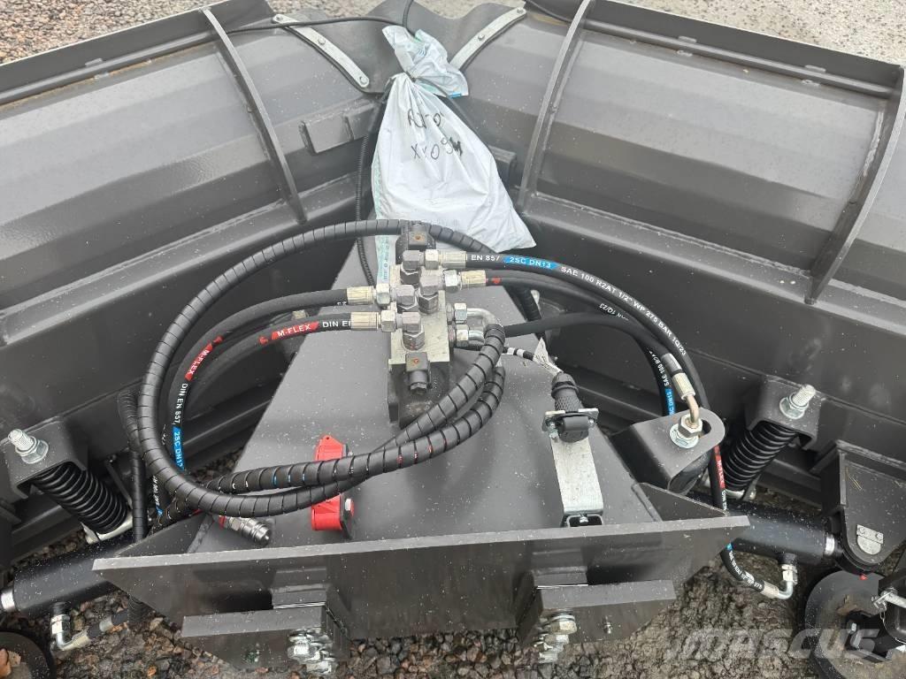 Pronar PUV 3300 Láminas y cuñas quitanieves