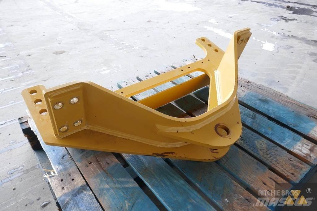 CAT 140M3 Drawbar Transporte - Otros