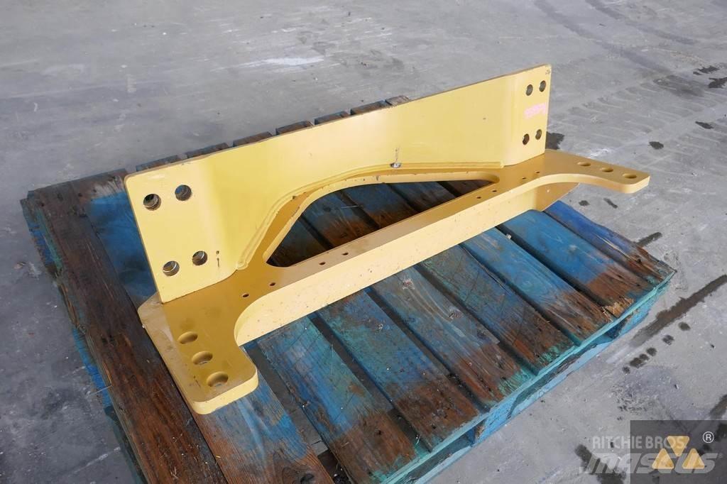 CAT 140M3 Drawbar Transporte - Otros