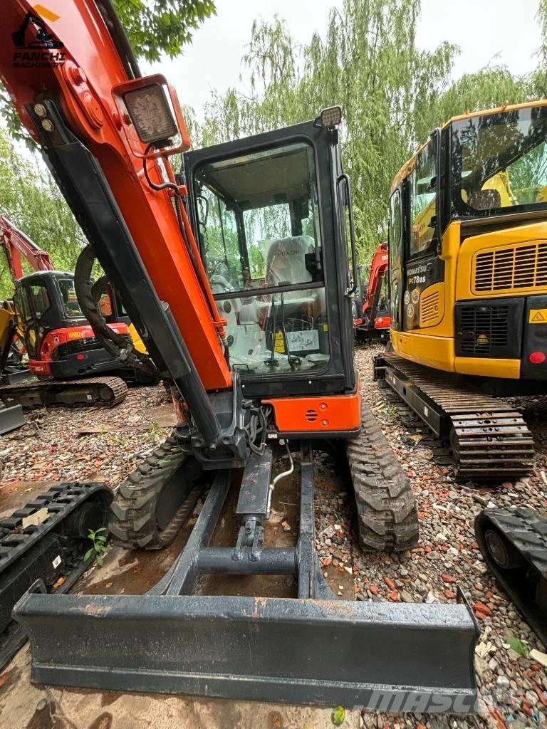 Hitachi U35 Mini excavadoras < 7t