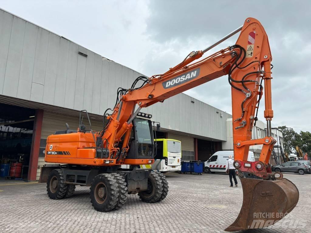 Doosan DX 190 W Excavadoras de ruedas