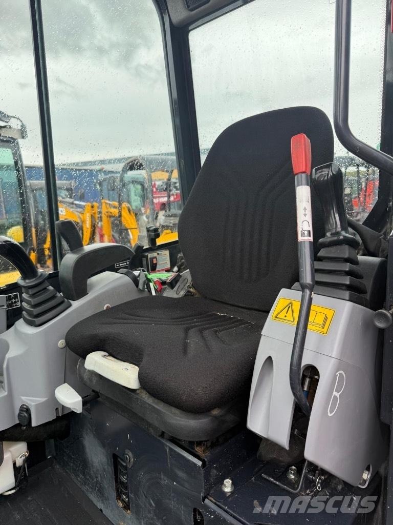 Kubota U 27-4 Mini excavadoras < 7t