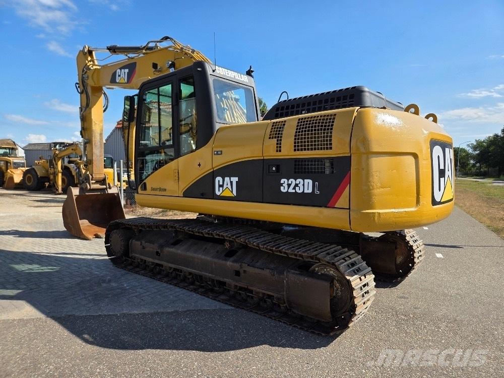 CAT 323DL Excavadoras de cadenas