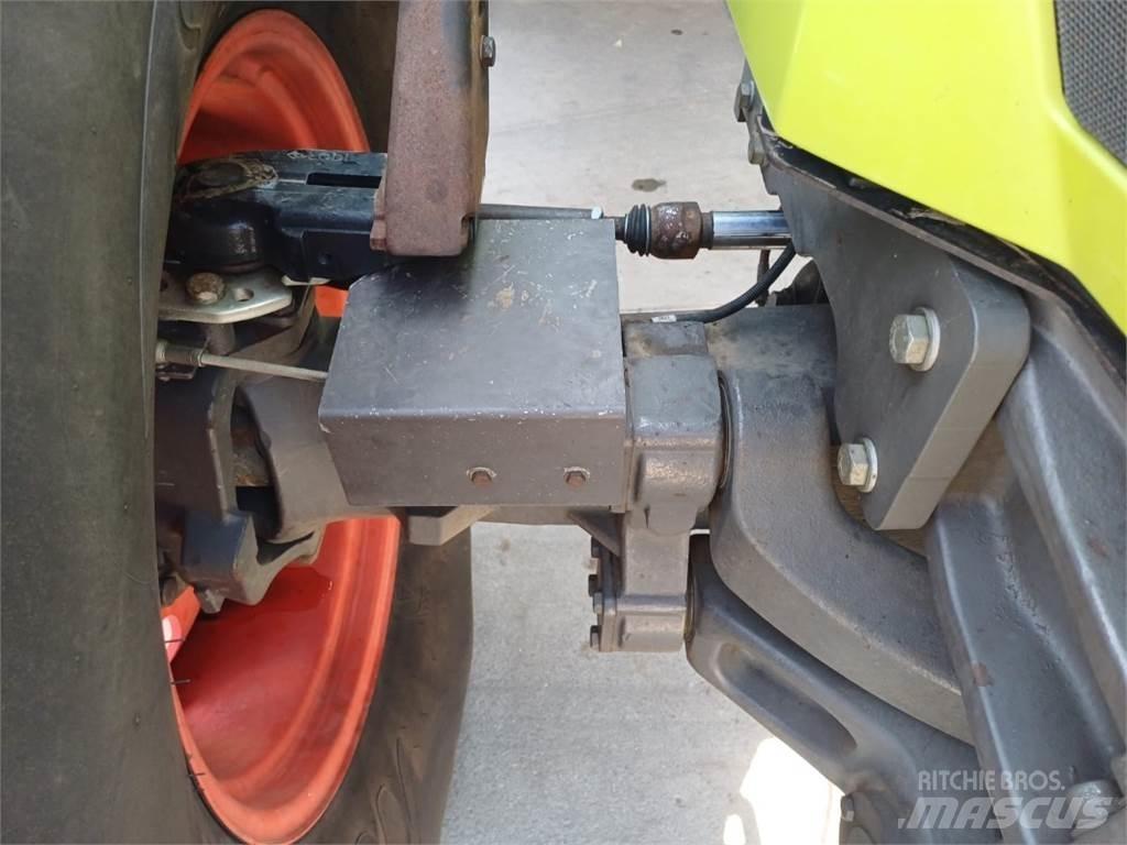CLAAS Axion 850 Tractores