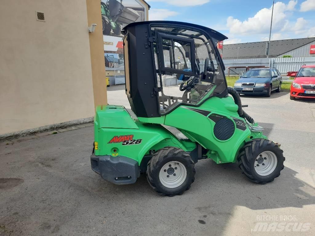 Avant 528 ROPS Almacenaje - Otros
