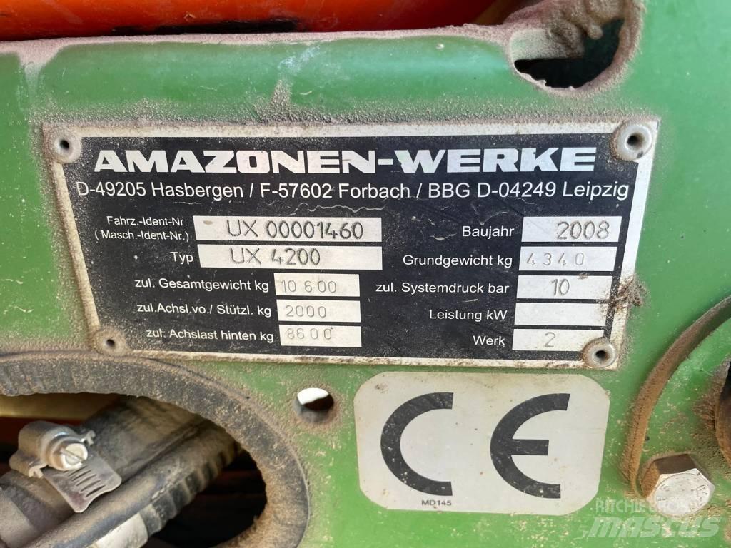 Amazone UX 4200 Pulverizadores arrastrados