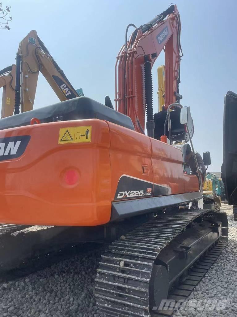Doosan DX 225LC-9C Excavadoras de cadenas