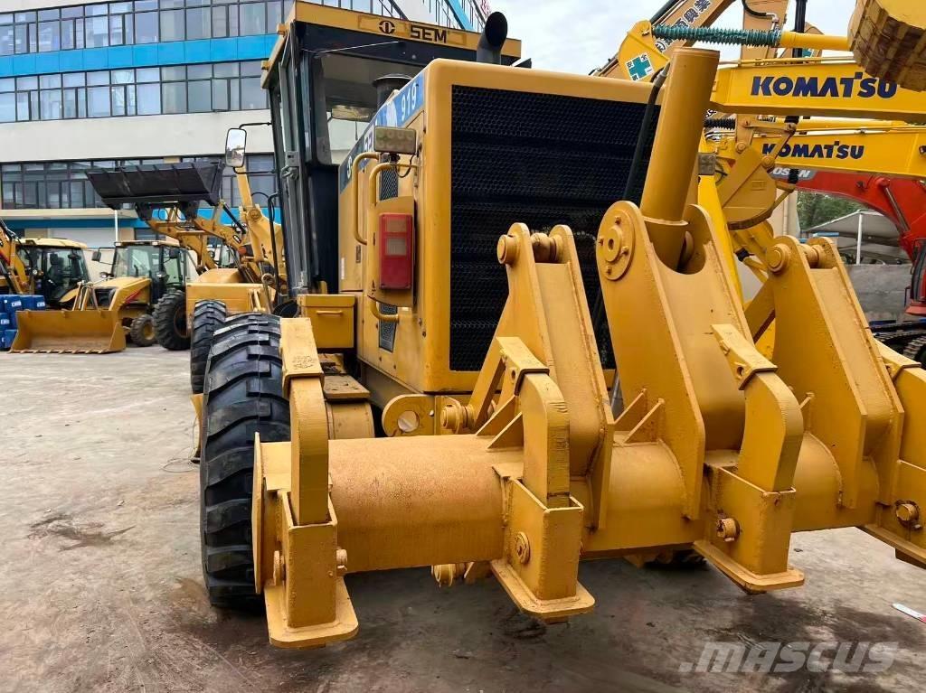 SEM 919 Motoniveladoras