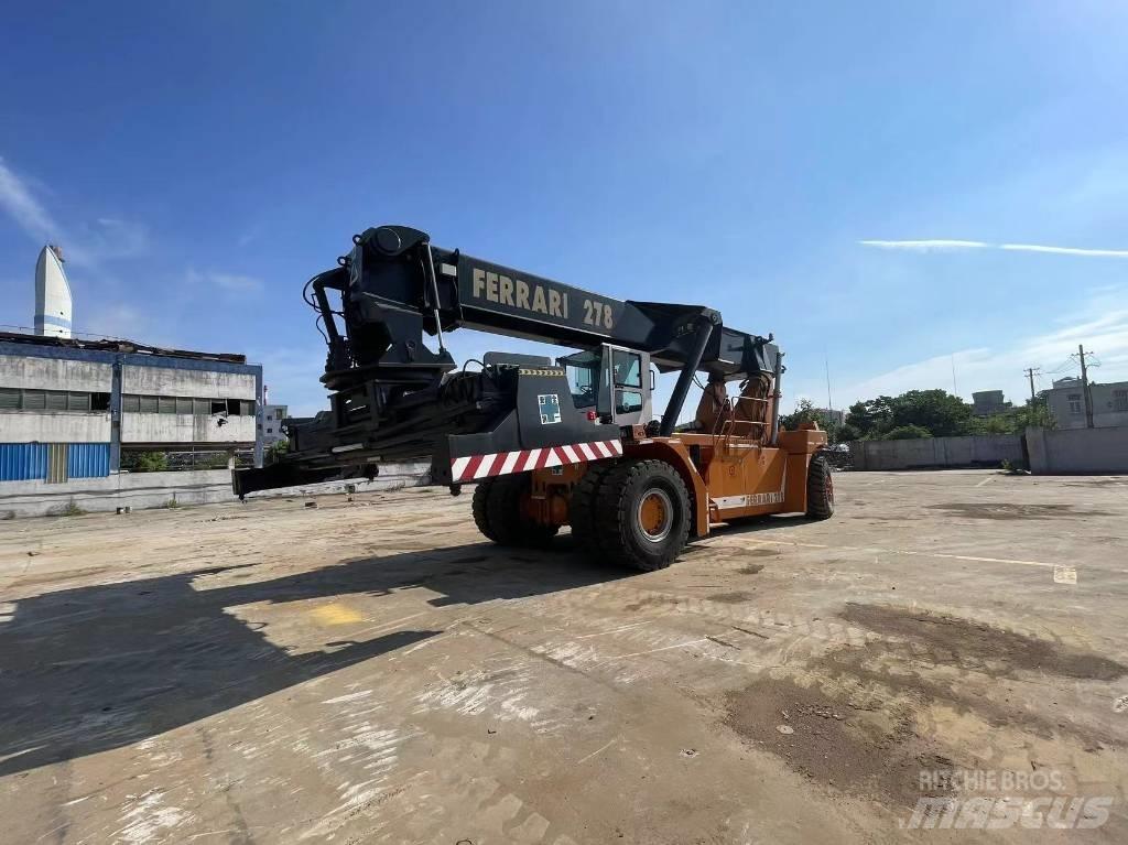 CVS Ferrari F 278.6 Manipulador de contenedores