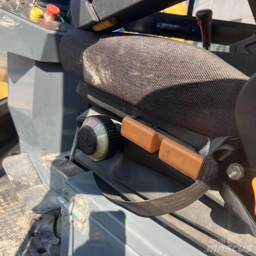Sany STR 130 C-8S Rodillos de doble tambor