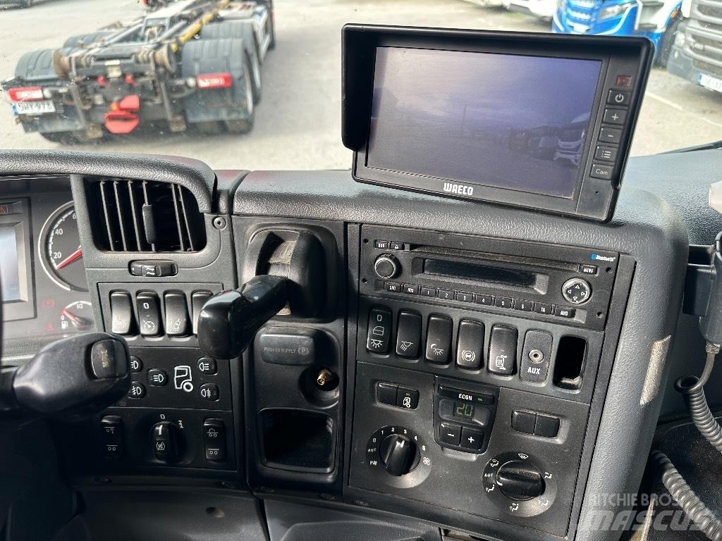 Scania P370 6x2*4 Camiones polibrazo
