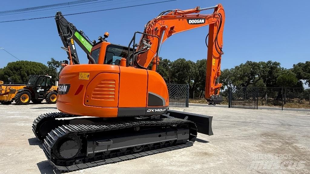  Dossan DX140LCR Excavadoras de cadenas