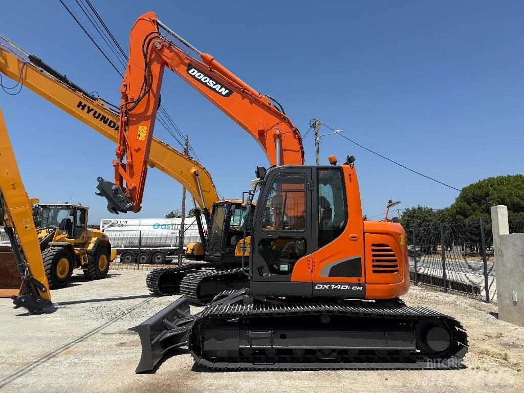  Dossan DX140LCR Excavadoras de cadenas