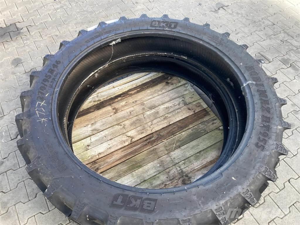 BKT 270/95R46 Neumáticos, ruedas y llantas