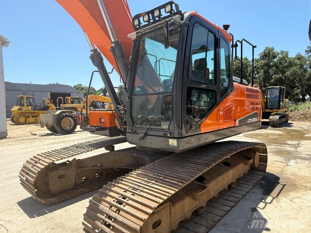  Dossan DX225LC-5 Excavadoras de cadenas