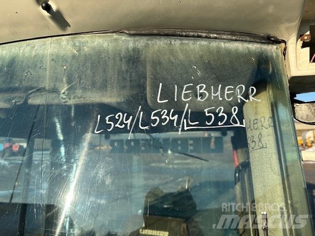 Liebherr L 538 CAB Cabinas e interior