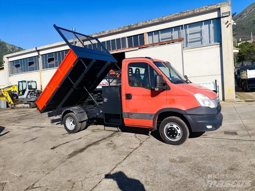 Iveco Daily 35 C 13 Camiones bañeras basculantes o volquetes