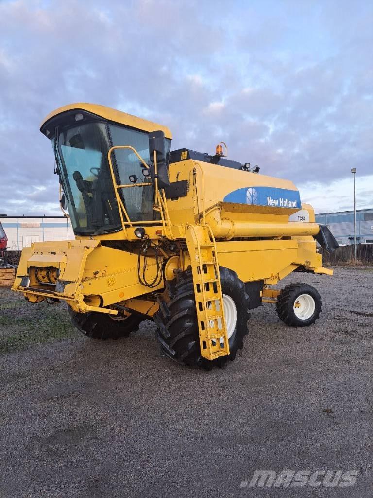 New Holland TC 54 Cosechadoras combinadas