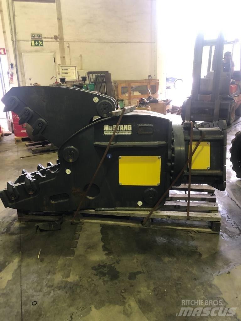 Mustang RH24 Construcción - Otros