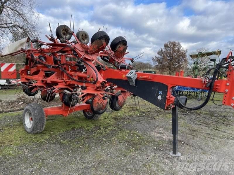 Kuhn GF 13002 Rastrillos y henificadores