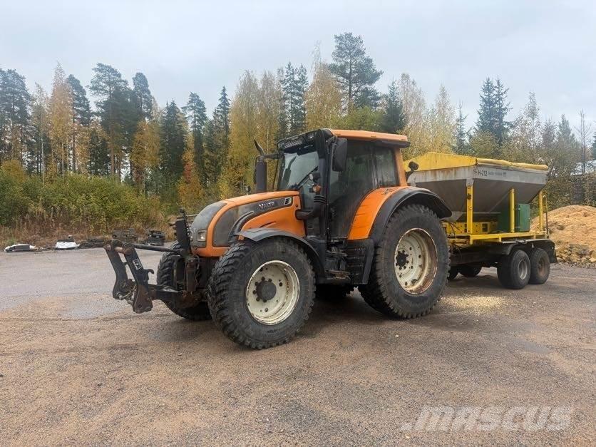 Valtra N142 Tractores
