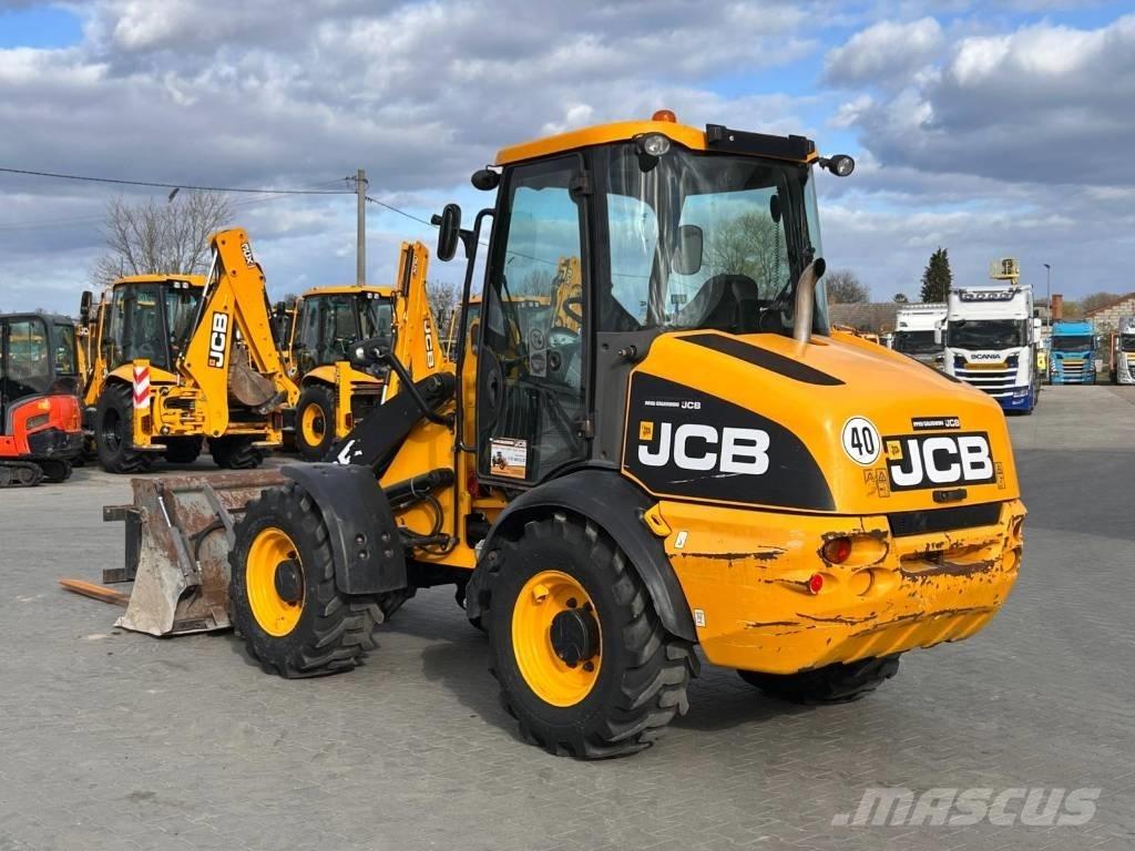 JCB 409 Manipuladores telescópicos agrícolas