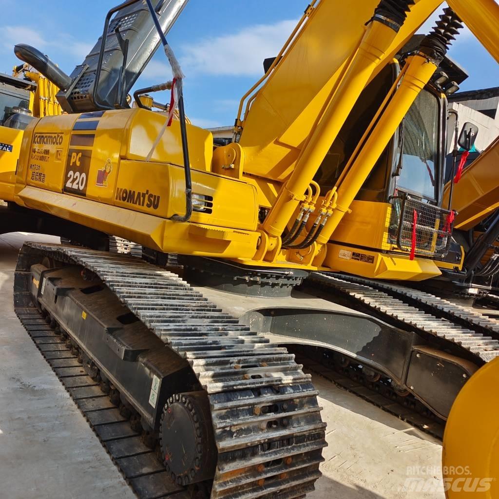 Komatsu PC 220-8 Excavadoras de cadenas