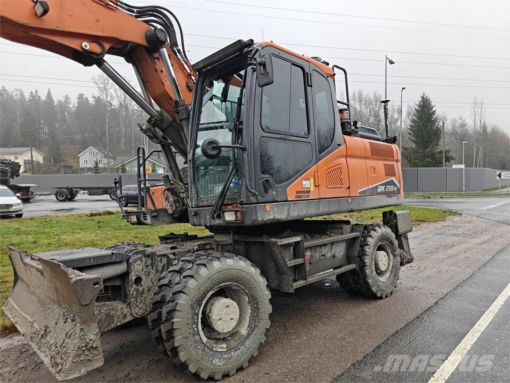 Doosan DX 210 W-7 Excavadoras de ruedas