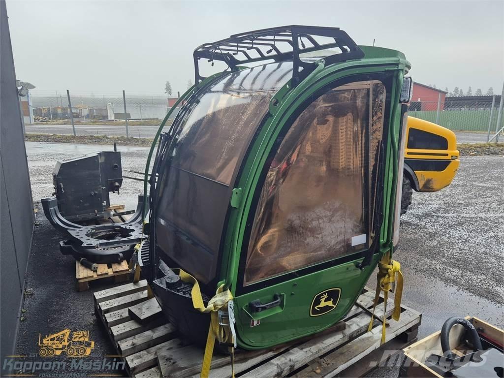 John Deere 1270G Cabinas e interior