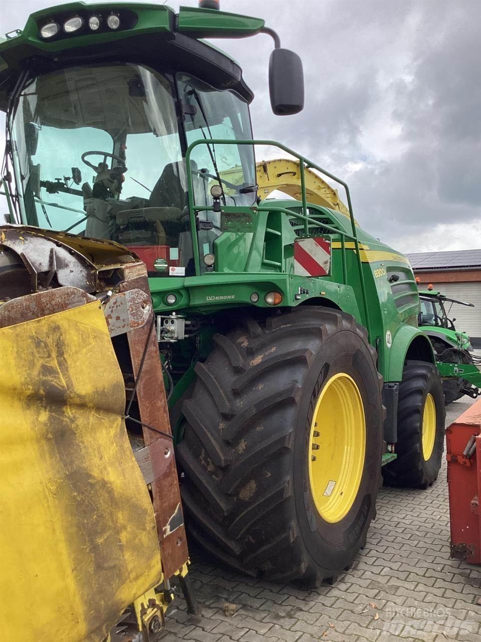 John Deere 8300 Picadoras de forraje autopropulsadas