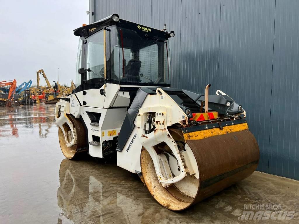 Bomag BW151AD-5 Rodillos de doble tambor