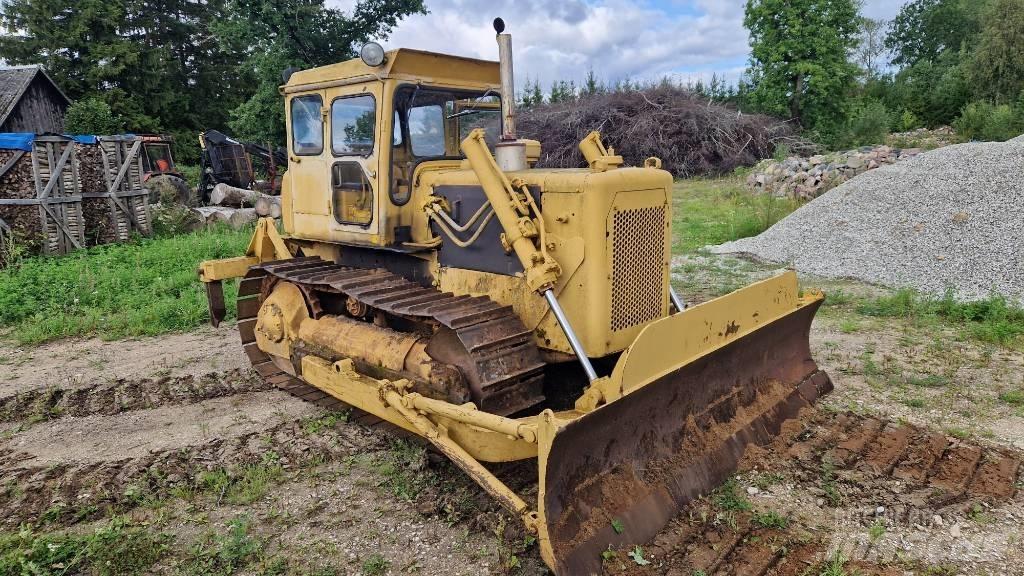 CAT D 4 D Buldozer sobre oruga