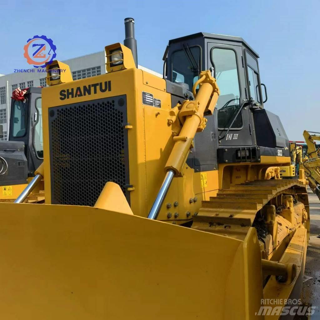 Shantui SD 22 Buldozer sobre oruga