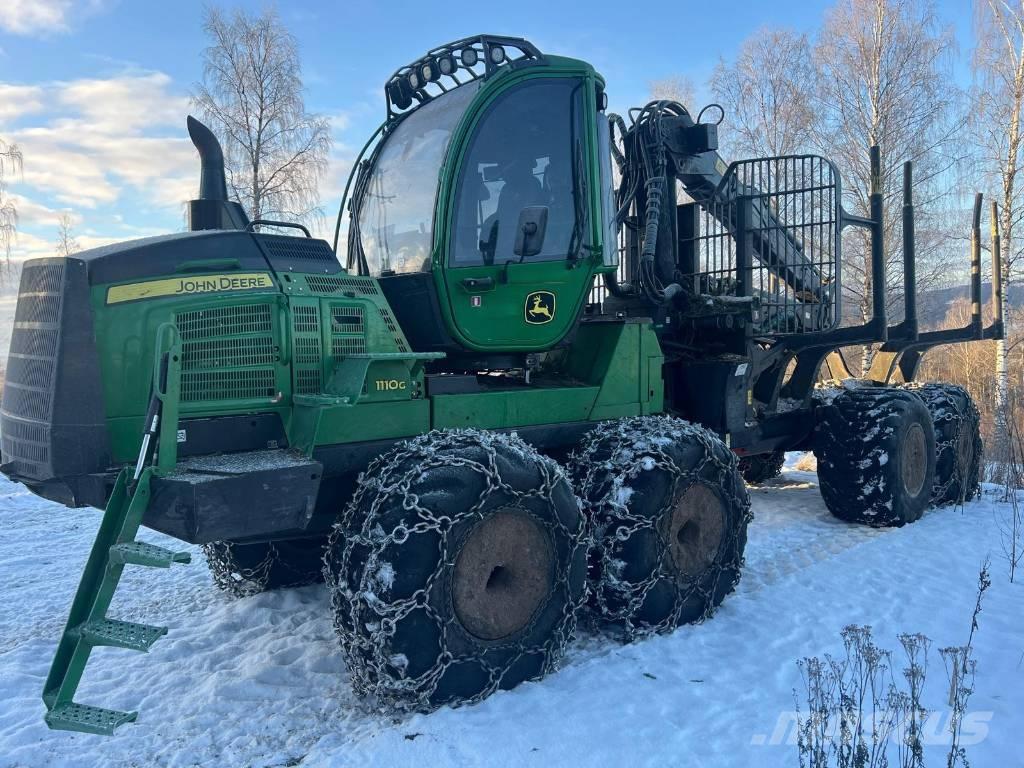 John Deere 1110 G Autocargadoras