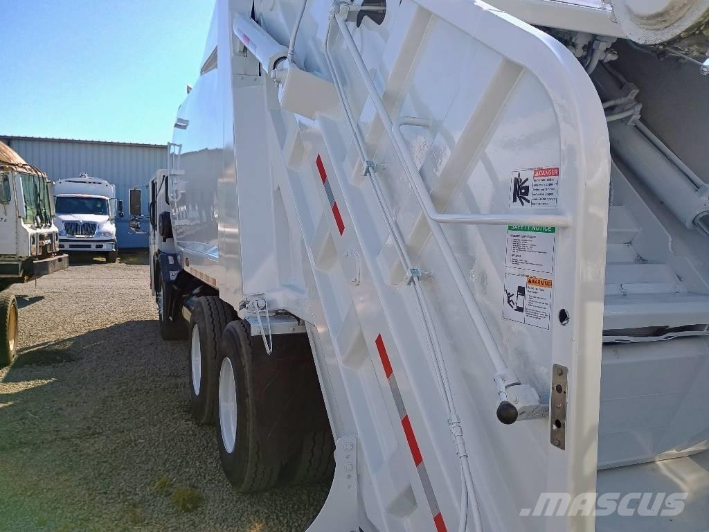  Crane Carrier LE Camiones de basura
