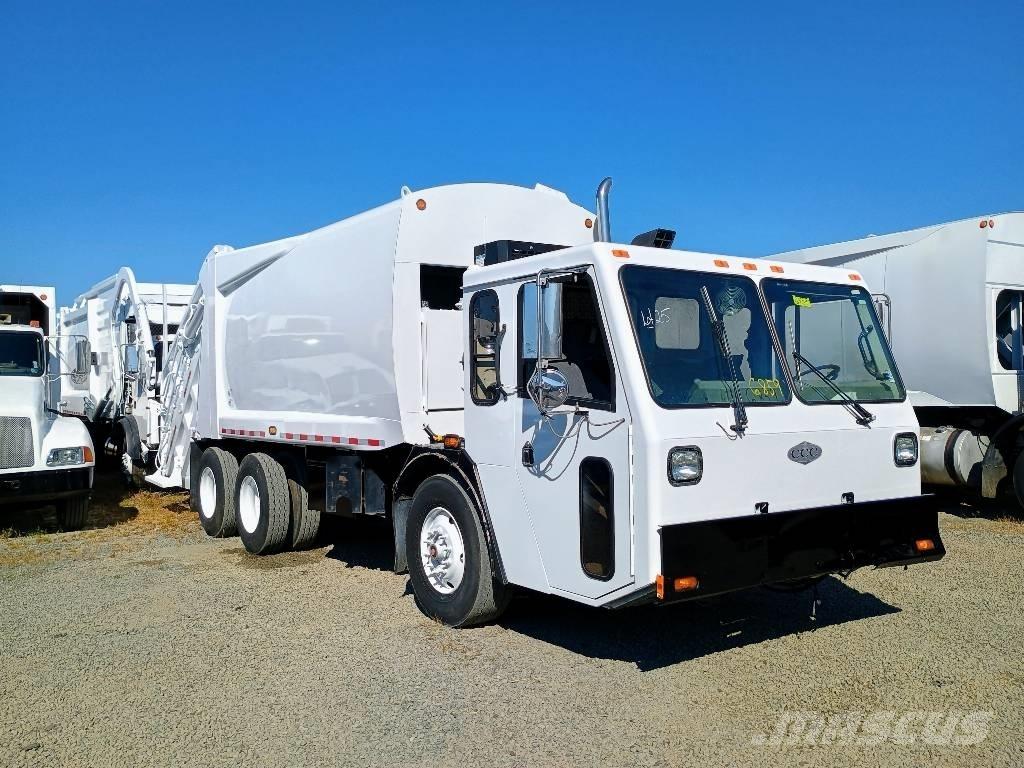  Crane Carrier LE Camiones de basura